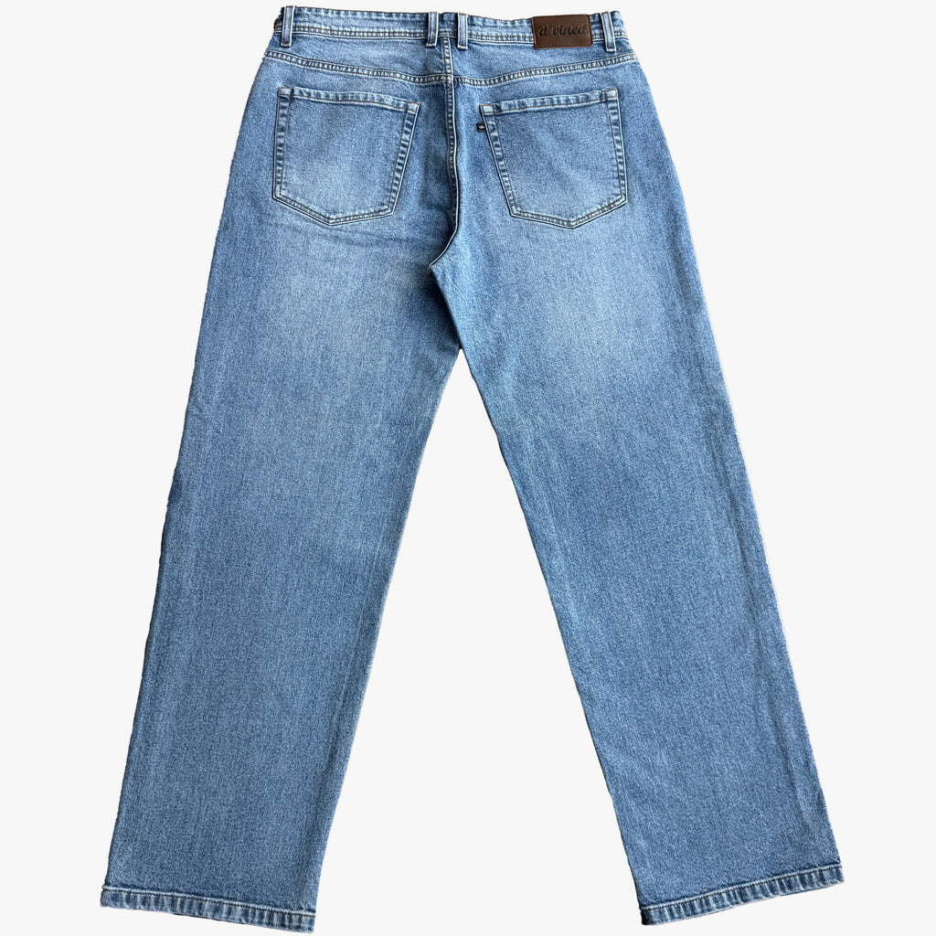 LOOSE FIT LIGHT WASH